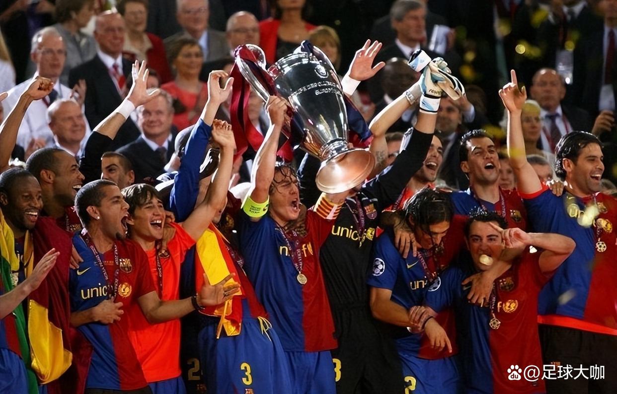 爱游戏官方网站-今晨瓦伦西亚备战国王杯，伤情更新细节曝光，媒体盛赞，数据趋势出现新变化(国王杯瓦伦西亚贝蒂斯)